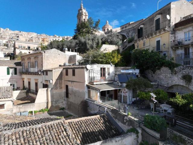 Casa indipendente in vendita a Modica RG