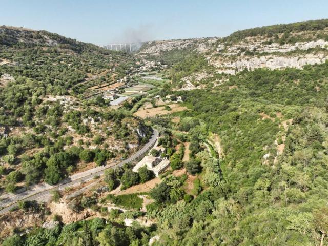 Casa indipendente in vendita a Modica RG
