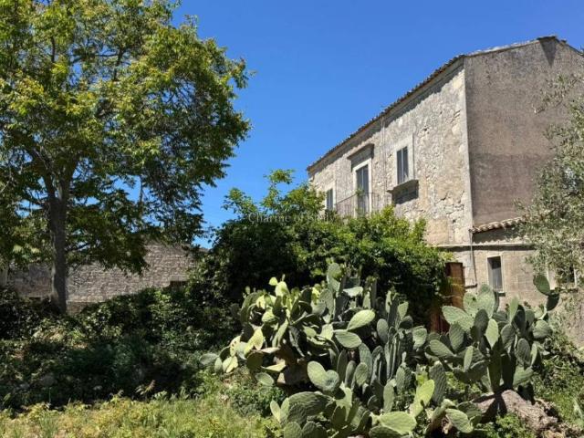 Casa indipendente in vendita a Modica RG
