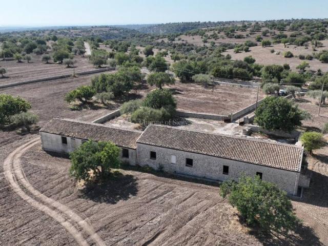 Casa indipendente in vendita a Modica RG