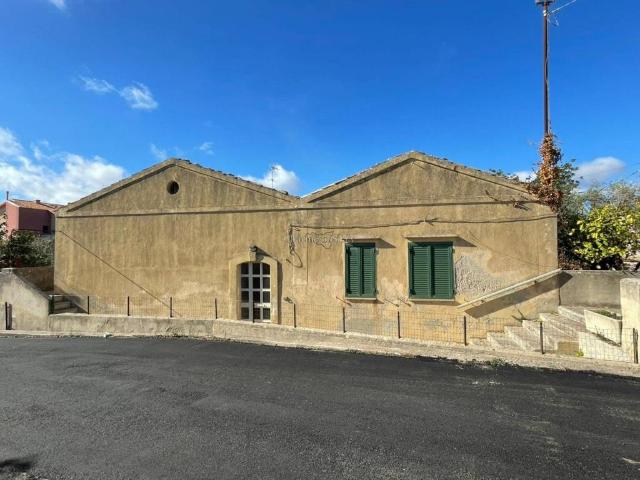 Casa indipendente in vendita a Modica RG