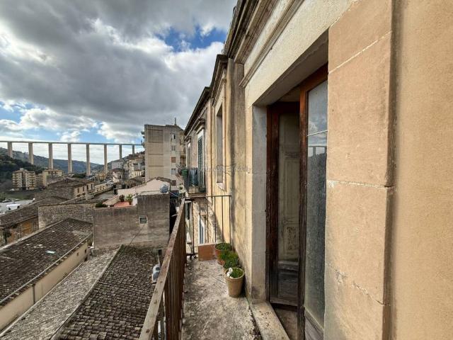 Casa indipendente in vendita a Modica RG