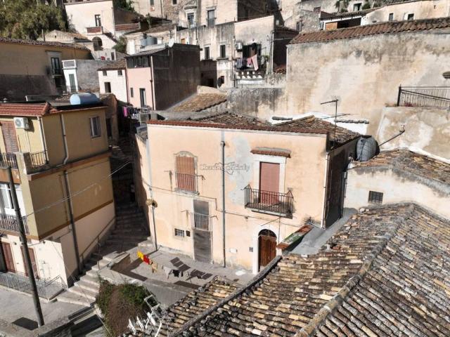 Casa indipendente in vendita a Modica RG