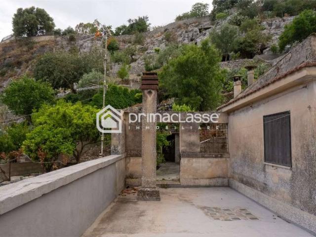 Casa indipendente in vendita a Modica RG