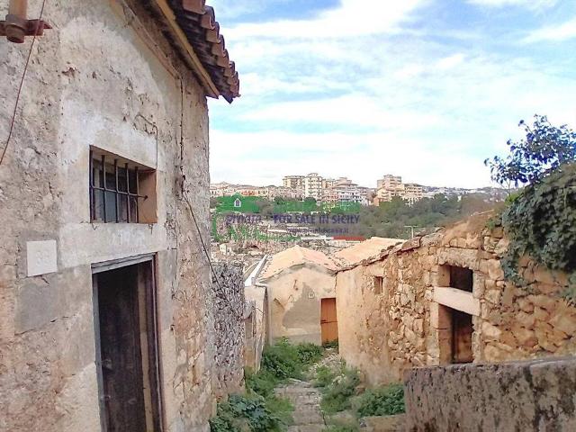 Casa indipendente in vendita a Modica RG