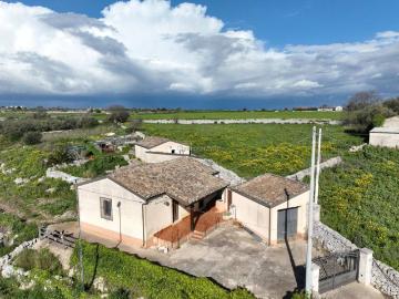Casa indipendente in vendita a Modica RG