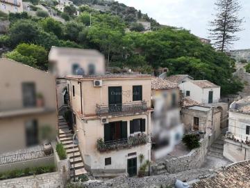 Casa indipendente in vendita a Modica RG