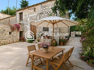 Casa indipendente in vendita a Modica RG