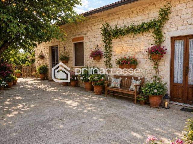 Casa indipendente in vendita a Modica RG