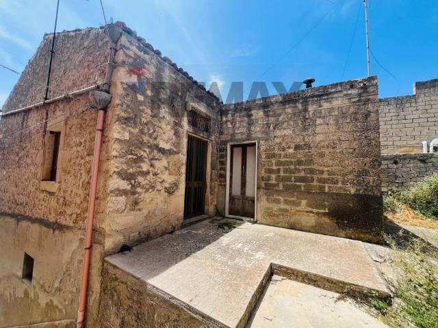 Casa indipendente in vendita a Modica RG