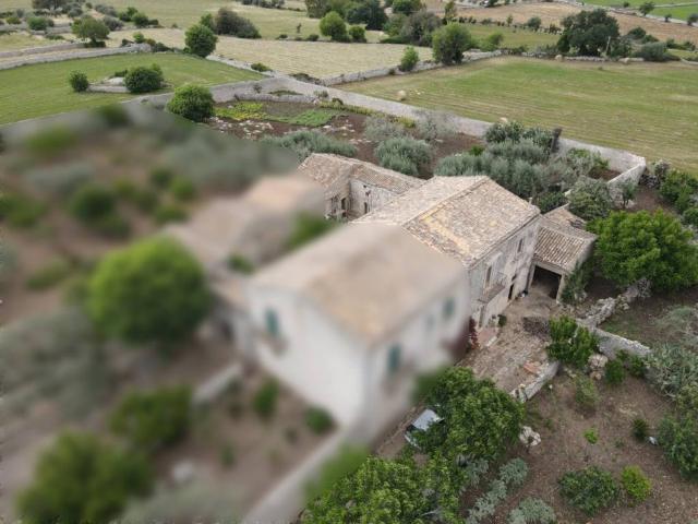 Casa indipendente in vendita a Modica RG