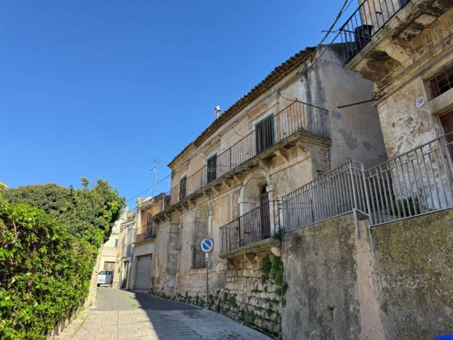 Casa indipendente in vendita a Modica RG