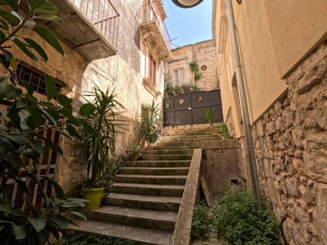 Casa indipendente in vendita a Modica RG