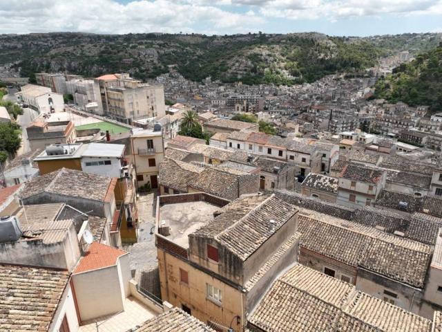 Casa indipendente in vendita a Modica RG