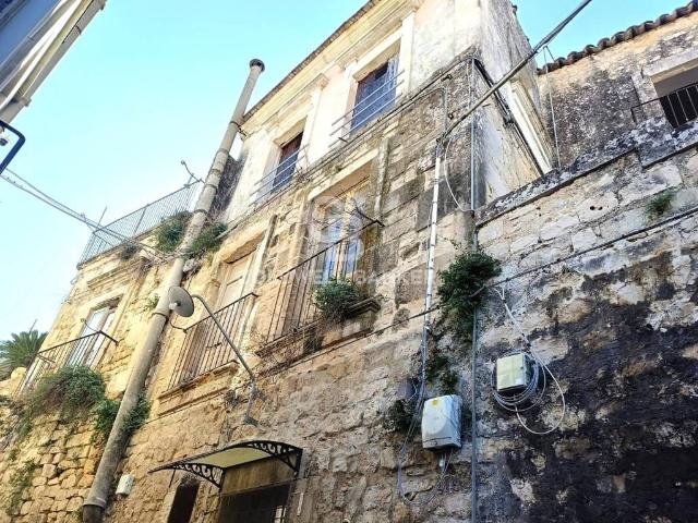 Casa indipendente in vendita a Modica RG