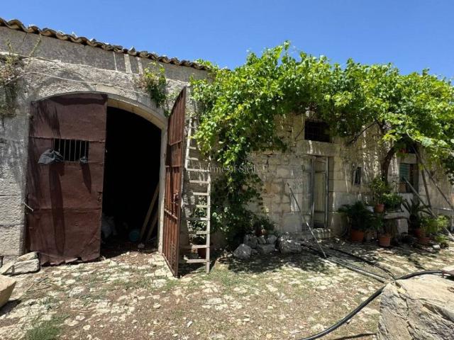 Casa indipendente in vendita a Modica RG