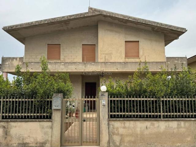 Casa indipendente in vendita a Modica RG