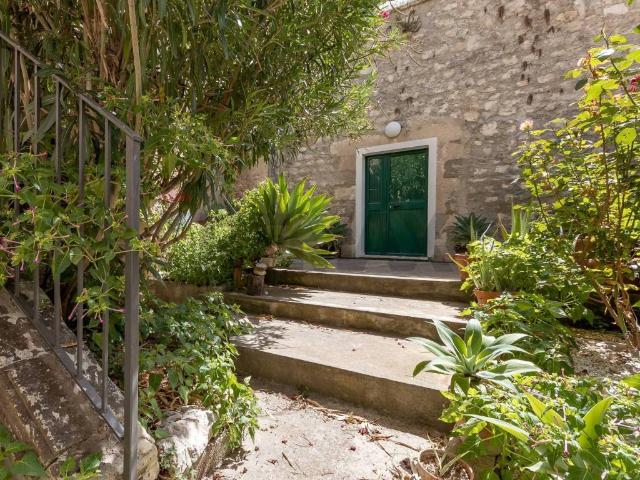 Casa indipendente in vendita a Modica RG