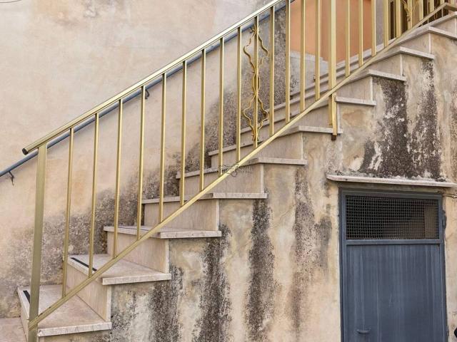Casa indipendente in vendita a Modica