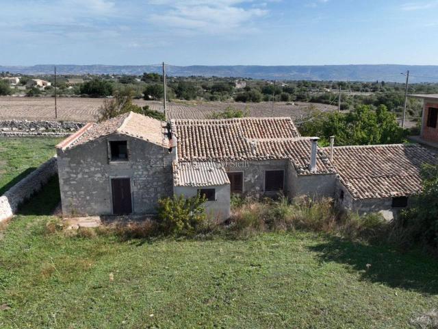 Casa indipendente in vendita a Modica