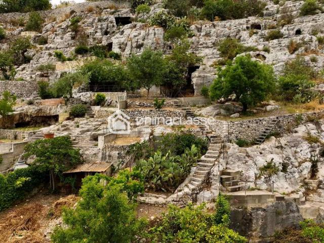 Casa indipendente in vendita a Modica