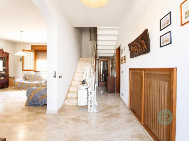 Casa indipendente in vendita a Moglia MN