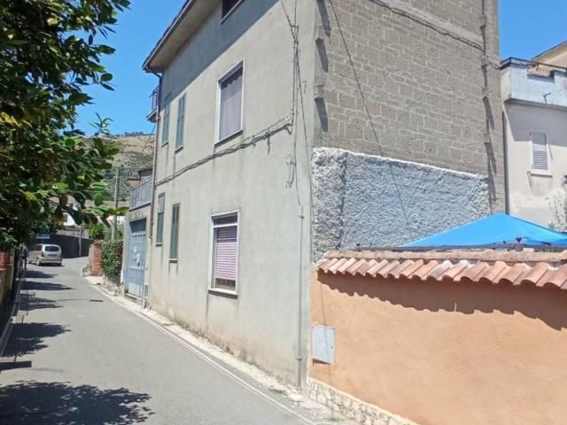Casa indipendente in vendita a Moiano BN