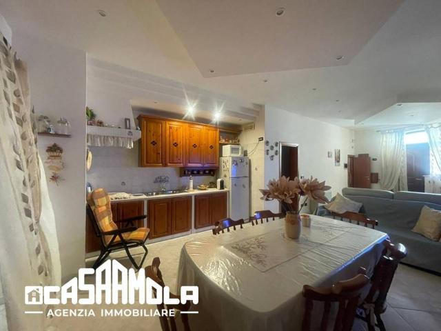Casa indipendente in vendita a Mola di Bari BA
