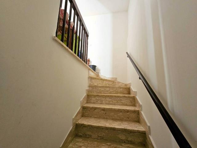 Casa indipendente in vendita a Mola di Bari BA