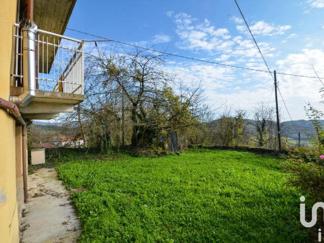 Casa indipendente in vendita a Mombarcaro