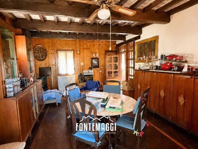 Casa indipendente in vendita a Mombaroccio PU