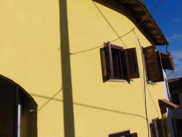 Casa indipendente in vendita a Mombaruzzo AT