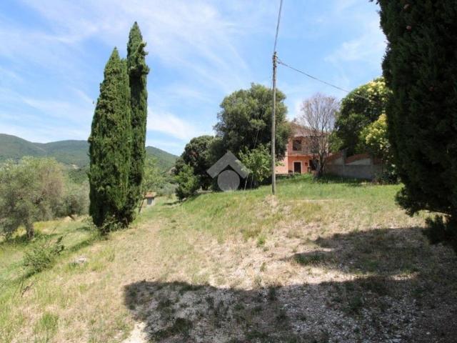 Casa indipendente in vendita a Mompeo RI