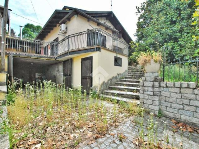 Casa indipendente in vendita a Moncrivello VC