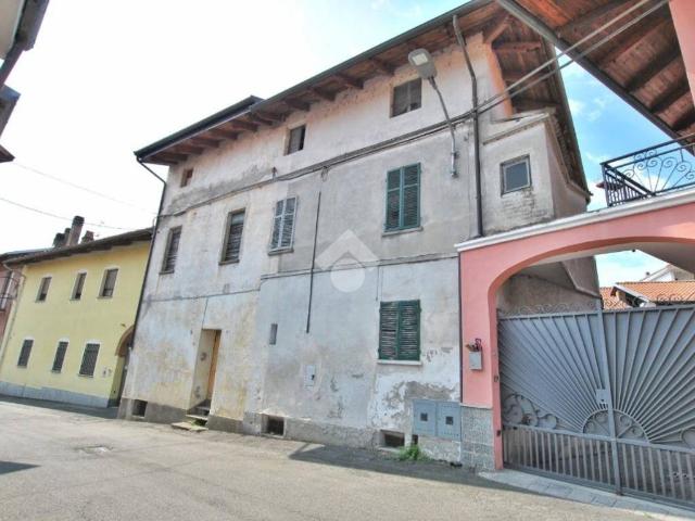 Casa indipendente in vendita a Moncrivello VC