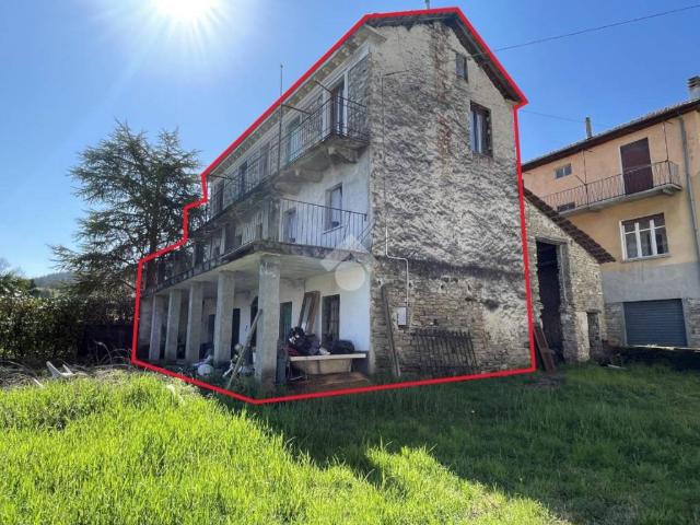 Casa indipendente in vendita a Monastero Bormida AT