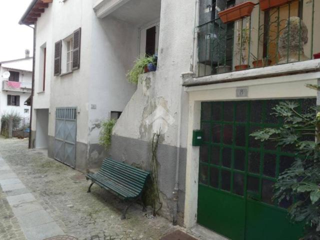 Casa indipendente in vendita a Monastero Bormida AT
