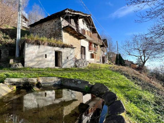 Casa indipendente in vendita a Monastero di Lanzo TO
