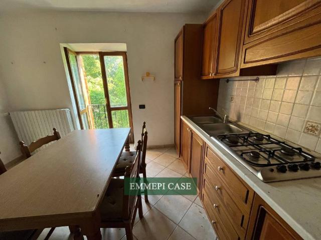 Casa indipendente in vendita a Monastero di Vasco CN