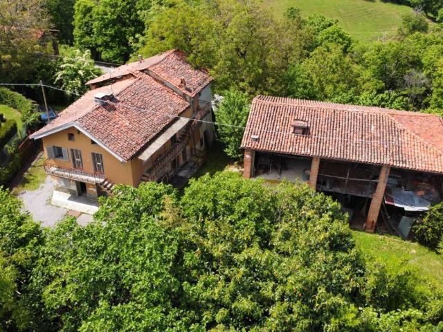 Casa indipendente in vendita a Monastero di Vasco CN