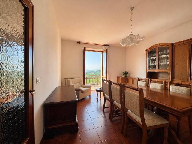 Casa indipendente in vendita a Mondavio PU
