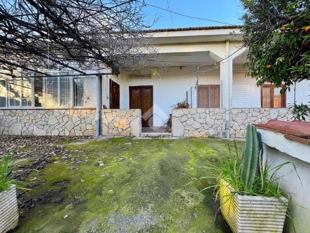 Casa indipendente in vendita a Mondragone CE