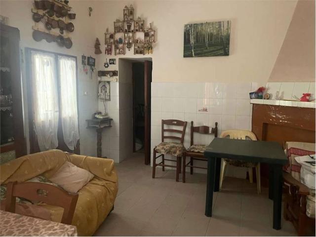 Casa indipendente in vendita a Mondragone CE