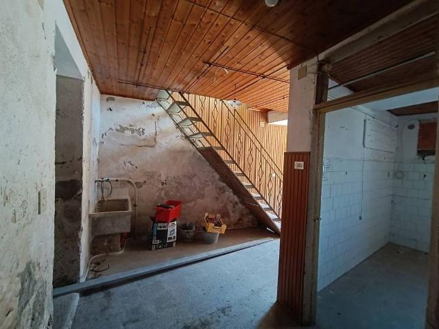 Casa indipendente in vendita a Monforte San Giorgio ME