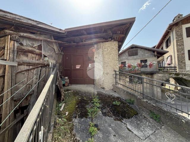 Casa indipendente in vendita a Monno BS