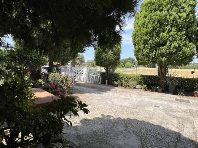 Casa indipendente in vendita a Monsano AN