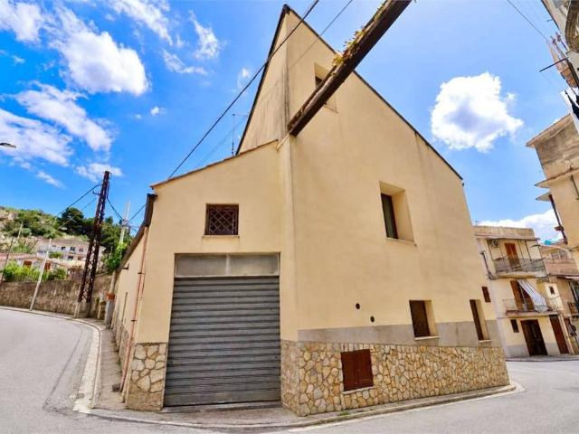 Casa indipendente in vendita a Monreale PA