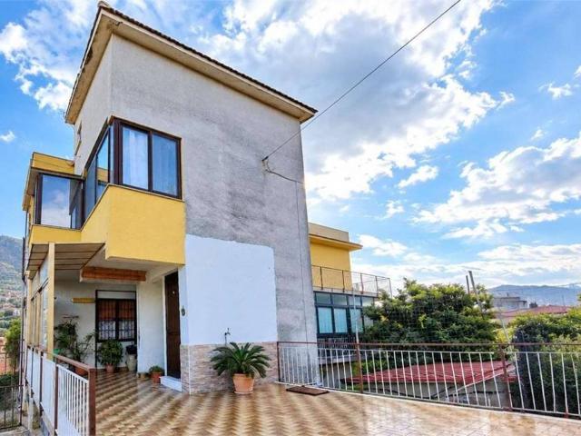Casa indipendente in vendita a Monreale PA