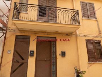 Casa indipendente in vendita a Monreale PA