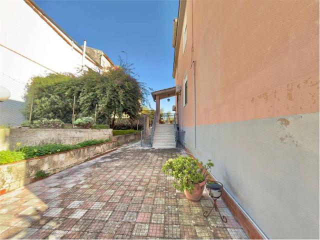 Casa indipendente in vendita a Monreale PA